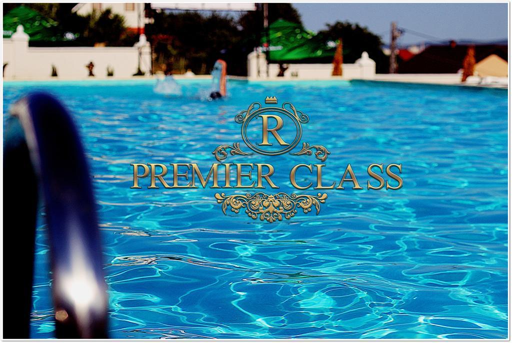 Hotel Premier Class Valea Lupului  Exterior foto