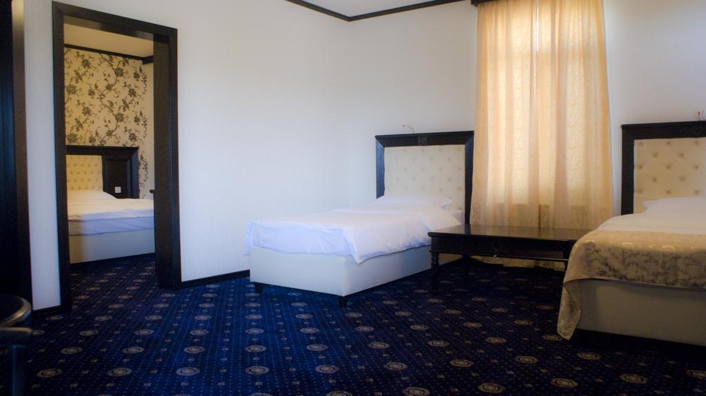 Hotel Premier Class Valea Lupului  Exterior foto